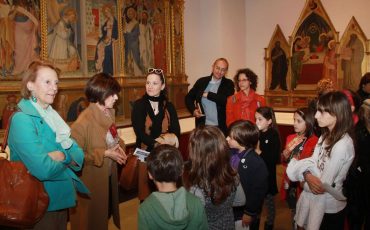 Arte e musica insieme per insegnare ai bambini che i linguaggi utilizzati da pittori e compositori possono essere compresi da tutti. Anche dai più piccoli.