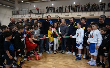 Scuola, inaugurata la palestra della Dino Compagni