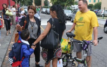 Addio auto, si va a scuola in Piedibus