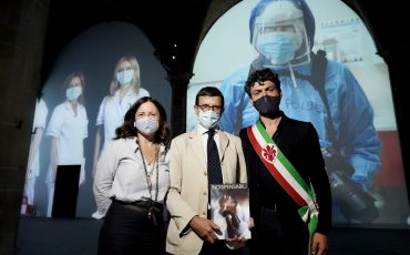 Mostre: gli occhi degli infermieri negli scatti di Sestini