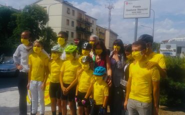 Una piazza in memoria di Gastone Nencini